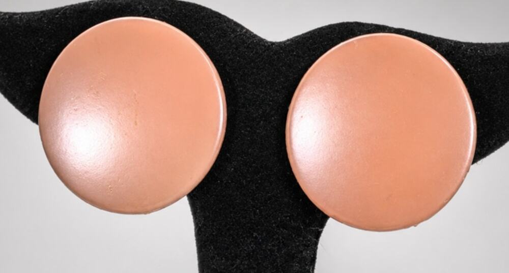 Vintage Pink Clip-on Earrings 1", Thermoset Plastic, Silver-tone, Round rcl222